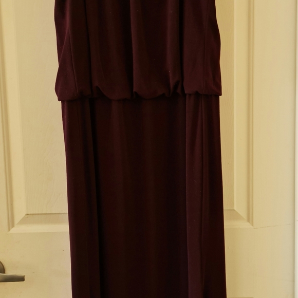 Alex Evening Gown, sz 18 , keyhole back, button nk, drop waist, knit polyester - Picture 3 of 6